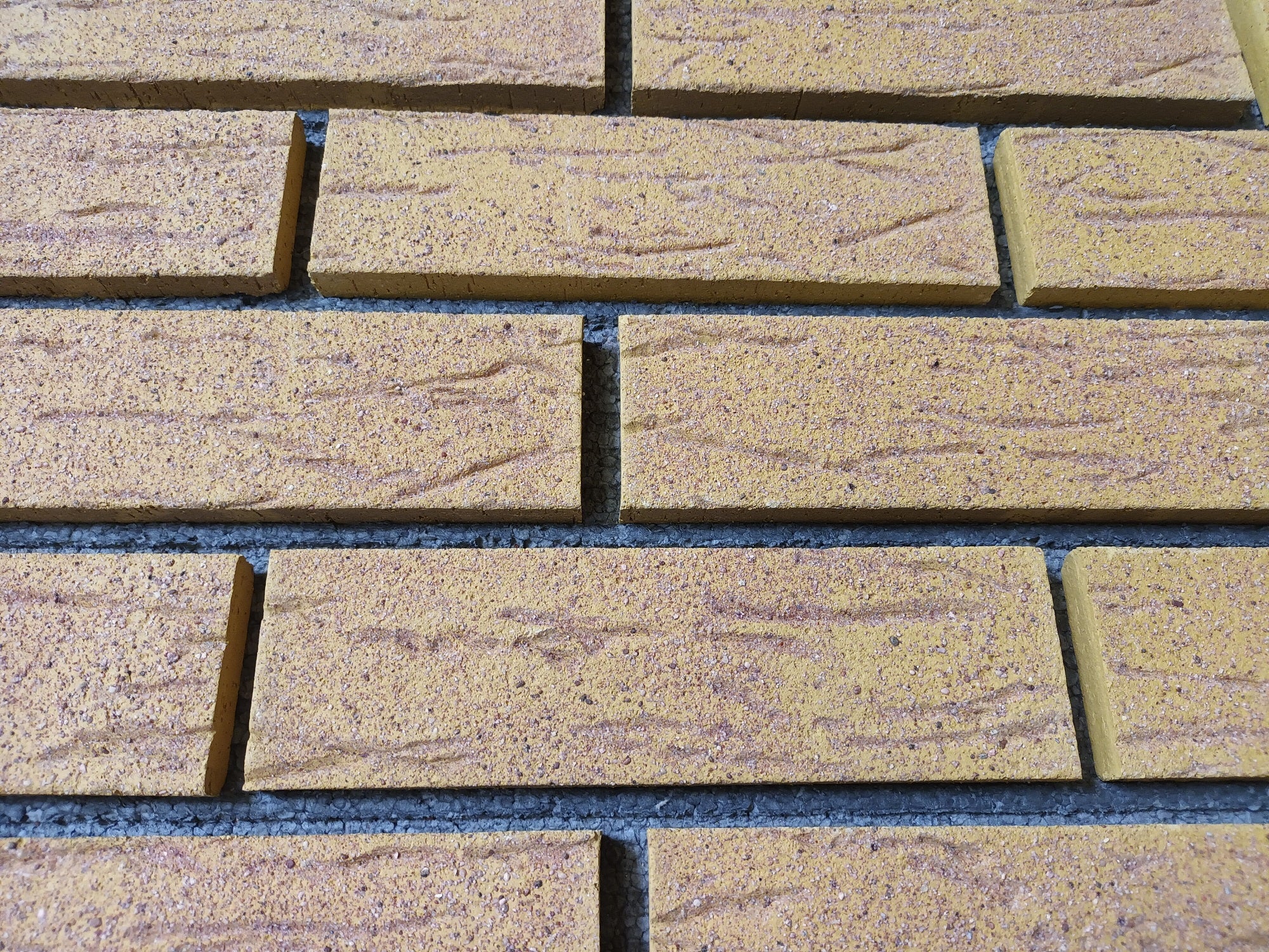 217 Feldhaus Klinker Riemchen Gelb nuanciert tiefgenarbt rot besandet